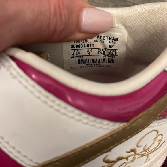 Rare Nike Dunk Low GS 'Rave Pink Gold' - Picture 16 of 16